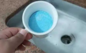 Sipam običan omekšivač u sudoper u KUHINJI: Hvala vodoinstalateru na ovom savjetu!