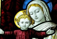 Bogorodica danas drži pokrov iznad nas i štiti nas od zla: Da bi prizvala sreću, svaka žena, danas treba da uradi ovo