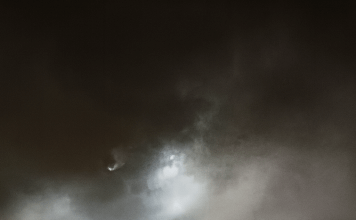 Nebo Drži Tajne: Možete Li Prepoznati Enigmatski Oblik na Ovoj Fotografiji?