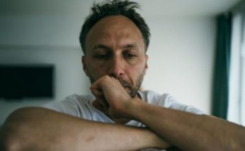 “Advokat sam za razvode već 27 godina: Ako par kaže ovu frazu – ja znam da im pomoći nema, njihov brak je uništen zauvek”