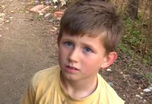 POTRESNA PRIČA DEČAKA IZ BOSNE KOJEG JE MAJKA OSTAVILA: ŽIVI BEZ STRUJE, NEMA GDE DA SE OKUPA, NJEGOVE REČI I ŽELJE BOLE