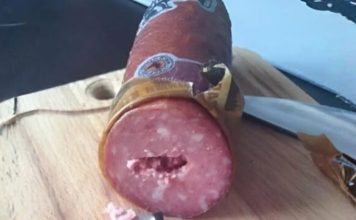 Pronašla sam USB u običnoj kobasici — u početku sam mislila da je slučajnost, dok nisam proverila šta se nalazi unutra.