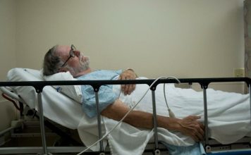 MUŠKARAC SE PROBUDIO I SHVATIO DA GA NEŠTO SVE VRIJEME GRIZE: Ubrzo preminuo u najgorim mukama