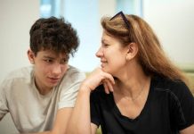 Čuveni psiholog otkriva: Evo zašto sin ne poštuje svoju majku