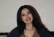 SEVALE BRADAVICE: Tanja Savić pevala bez gaća i brusa! Šta joj se desilo, pokazala previše!!!