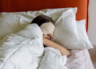 Večeras OBAVEZNO stavite OVO ispod jastuka: Dok vi spavate NOVAC će početi da se GOMILA