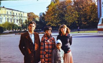 Rođen sam 1970. godine: Moj otac je oženio moju majku kako bi prikrio da je gej