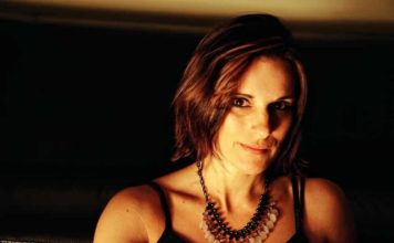 Iskusni ženskaroš objasnio je koja 3 detalja na ženskom tijelu ukazuju na to da je “gladna” i želi mušku pažnju