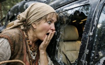 Sakupljajući retke biljke, travarka slučajno pronašla u šumi helikopter nestalog milijardera. A kada je zavirila u kabinu, jedva je ostala na nogama… 😲😲😲