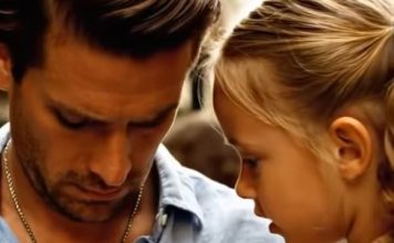 Bio sam najsrećniji čovek na svetu, dok mi beskućničko dete nije prišlo, pokazalo na moju ogrlicu i šapnulo tri reči koje su mi presekle dah