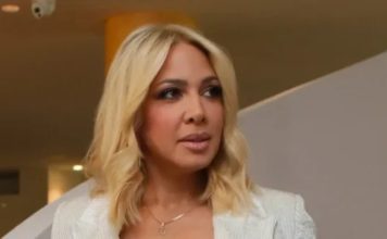 SAD I OVO, ŠTA JE S TOBOM ŽENO? lSPLlVA0 KUĆNl SNlMAK MlLlCE T0D0ROVlĆ! Pjevačica pravi P0ZE i radi ovo! SVI U Š0KU