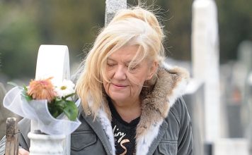 Zbog 1 simptoma znala je da ima rak, ali nije htela da ide kod doktora: Kad je osetila da umire, napisala je hit zbog kog joj je sin ridao u suzama