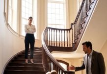 Vratio se kući da iznenadi porodicu — prizor koji je zatekao slomio ga je