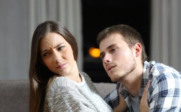 ŽENE OVO ŽELE U KREVETU! Nije bitno kolika je dužina, a ni širina – postoji nešto što žene žele više od CENTIMETARA