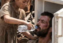 Na deponiji otpada siromašna djevojka pronašla je milionera u opasnosti — i spasila ga 😕