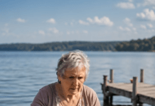 Slučajno sam vidjela snahu kako baca stari smeđi kofer u duboko jezero: odmah mi je izgledalo veoma čudno, a kada sam izvukla kofer iz vode, užasnula sam se onim što je bilo unutra 😲🫣