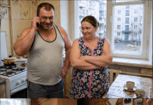 Iznenađenje na vratima: sin je tražio da postavim sto za 20 osoba, ali na vikendici ih je čekalo nešto drugo, a ne trpeza.😨😨😨