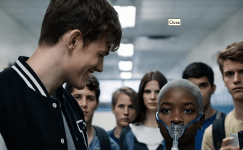 Školski nasilnik ismejavao je svoju vršnjakinju koja je moglo da diše samo zahvaljujući medicinskom uređaju… ali ono što se desilo potom nateralo je celu školu da utihne 😨😢