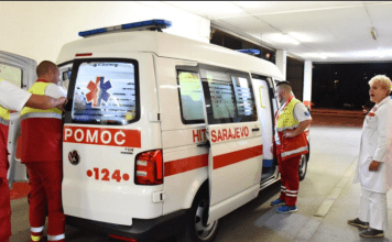 TRAGEDIJA: Dijete pojelo ZAČIN kojeg svi imamo u kuhinji i UMRO!!Ukoliko ga imate u kuhinji odmah ga bacite…..