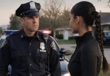 Rasistički policajac zaustavio je mladu ženu bez ikakvog prekršaja i pokušao da je uhapsi pred cijelom ulicom, ali nije mogao ni da zamisli ko je ona zapravo ili šta će mu se desiti samo nekoliko minuta kasnije 😳