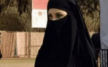 Na glavi burka, a dole haos, bruka i sramota: Ova djevojka je postala viralni hit, dobro pogledajte donji dio slike, auu