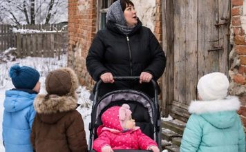 Majka petoro dece nasledila kuću rođake koju je jedva poznavala — a onda je, čim je prešla prag, otkrila tajnu koja ju je sledila do kostiju