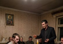 Na slavskom stolu bilo je svega, ali kad je brat ustao i izgovorio te reči — domaćin je zanemeo pred celom rodbinom.