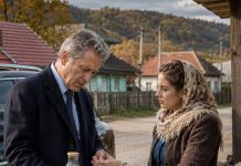 Kirurg je kupio bocu mlijeka od mlade djevojke sa sela. Sekundu kasnije, kad je ugledao njezinu ruku, ostao je bez riječi…
