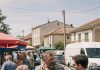 Htio je starici prevrnuti sandučić s trešnjama pred cijelom tržnicom, ali krupni muškarac iz bijelog kombija znao je tajnu zbog koje je bahati bogataš istog trena izgubio glas