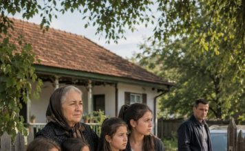Tata nas je sve četiri ostavio pred bakinom kapijom zato što smo bile djevojčice. Nakon 17 godina vratio se govoreći da mu nedostajemo…