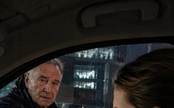 Zaštitar mi je mokrim prstima ugurao zgužvanu cedulju u dlan i rekao: “Gospođice Ivana, prije osam ujutro nikako ne silazite u B2.”