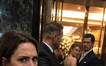 „Oprostite, gospođo, ali vi večeras ne možete ući.“