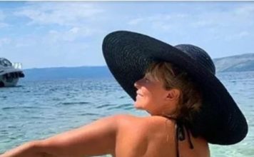 MORE I PLAŽA Suzana Jovanović BLISTA u kupaćem kostimu A DRUŠTVO JOJ PRAVI OVAJ POZNATI GLUMAC : Kolegnica je krišom slikala!!!KĆERKA VAN SEBE NAKON ŠTO JE VIDJELA FOTOGRAFIJU…