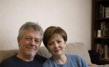 Upoznala sam muškarca od 59 godina i dozvolila mu da živi kod mene — ali kada je moj sin zamolio da ostane nekoliko dana, usprotivio se. Upoznala sam muškarca od 59 godina i dozvolila mu da živi kod mene — ali kada je moj sin zamolio da ostane nekoliko dana, usprotivio se. - featured image
