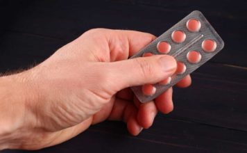 Ako pijete lijekove za srce ili pritisak, ovu voćku nikako ne smijete jesti – terapija može postati otrov Ako pijete lijekove za srce ili pritisak, ovu voćku nikako ne smijete jesti – terapija može postati otrov - featured image