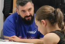 “KAKO, BONA, PUTA TRI?”, BOSANAC UČI KĆERKU MATEMATIKU: Snimak postao hit, traume iz djetinjstva same naviru!