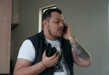 PROCURILA SLIKA NA KOJOJ JE SLOBA VASIĆ OBUČEN KAO MONAH: Fotografija sa Ostroga začudila NACIJU, skrenuo totalno… (FOTO)