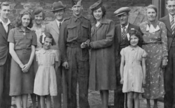 Slika sa srpske svadbe stara 100 godina otkriva istinu od koje nas hvata mučnina: Vidite li vi jeziv detalj? (FOTO)