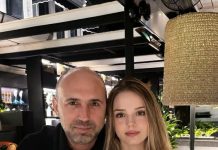 Moj otac me je pozvao na večeru, uhvatio me za ruku i rekao svojim prijateljima: „Upoznajte devojku koju volim.“ Sedela sam preplašena — sve dok jedan od njegovih prijatelja nije rekao nešto zbog čega sam briznula u plač…