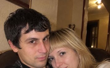 😱💔 Moja baka poklonila je mojoj kćeri stari ogrlicu za rođendan… a moja je majka problijedjela čim ju je ugledala! 😨 Tada mi je otkrila najstrašniju tajnu naše obitelji: moj je djed zlostavljao moju majku kada je imala samo 15 godina… a moja je baka sve znala od samog početka. 💔