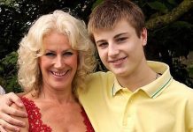 😱😨👉 Moj 22-godišnji sin doveo je kući 62-godišnju ženu i rekao: „Mama, upoznaj moju djevojku.” Ta je žena počela potajno dolaziti u našu kuću, a jedne noći čula sam sina kako govori: „Linda, ne možemo ovo više odgađati.