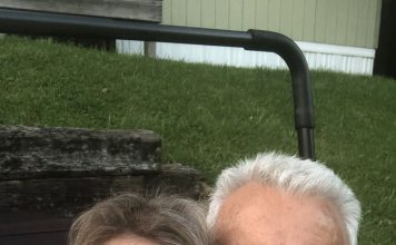😱💔 „Suprug i ja uzeli smo ušteđevinu našeg sina i snahe te otišli na odmor, uvjereni da će nam na kraju oprostiti. Ali kad smo se vratili, sin nas je dočekao na vratima i rekao: ‘Mama, tata, pripremite se za najgore.’ A ono što smo zatekli u kući natjeralo je mog supruga da prvi put u životu zaplače…” 😨😭‼️