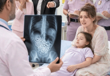 Moja petogodišnja kći ušla je u moju spavaću sobu u dva sata ujutro, jecajući i držeći se za trbuh: „Mama, u meni plivaju male ribice!” U hitnoj službi otkrili su 36 magneta, a moj suprug povikao je: „Što si joj, zaboga, učinila?”