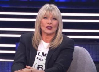 Brzo je prebojela njegovu smrt!! SUZANA JOVANOVIĆ uhvaćena u ZAGRLJAJU našeg popularnog pjevača!!!